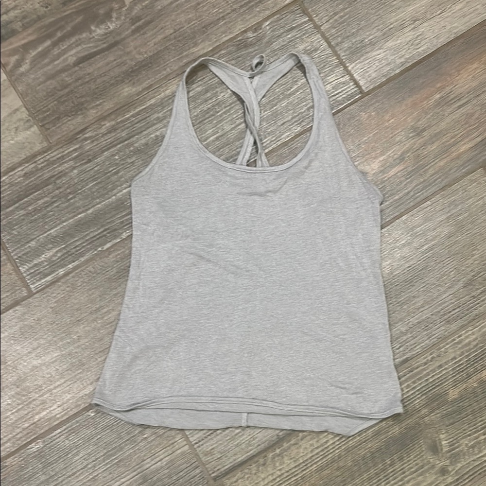 (GUC) Zyia Gray Twist and Flow Tank